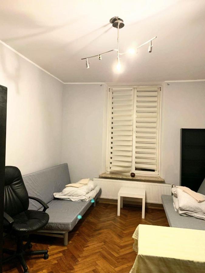 Spacious Apartment Krasków Exterior foto